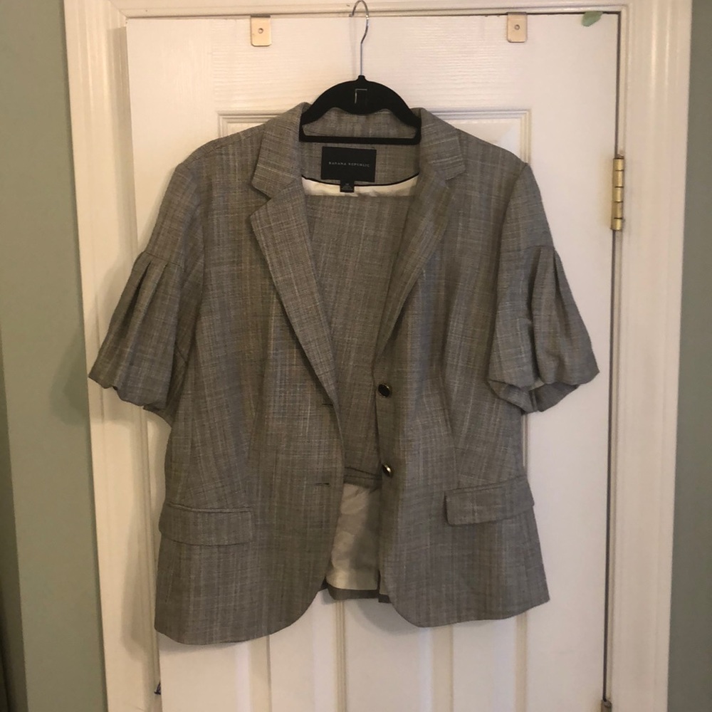 Banana Republic Skirt and Short Sleeve Blazer